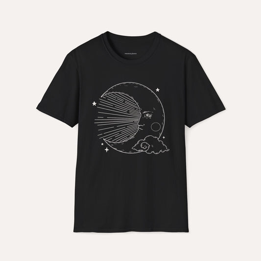 Vintage Moon Face T-Shirt – Celestial Line Art Tee for Dreamers & Stargazers