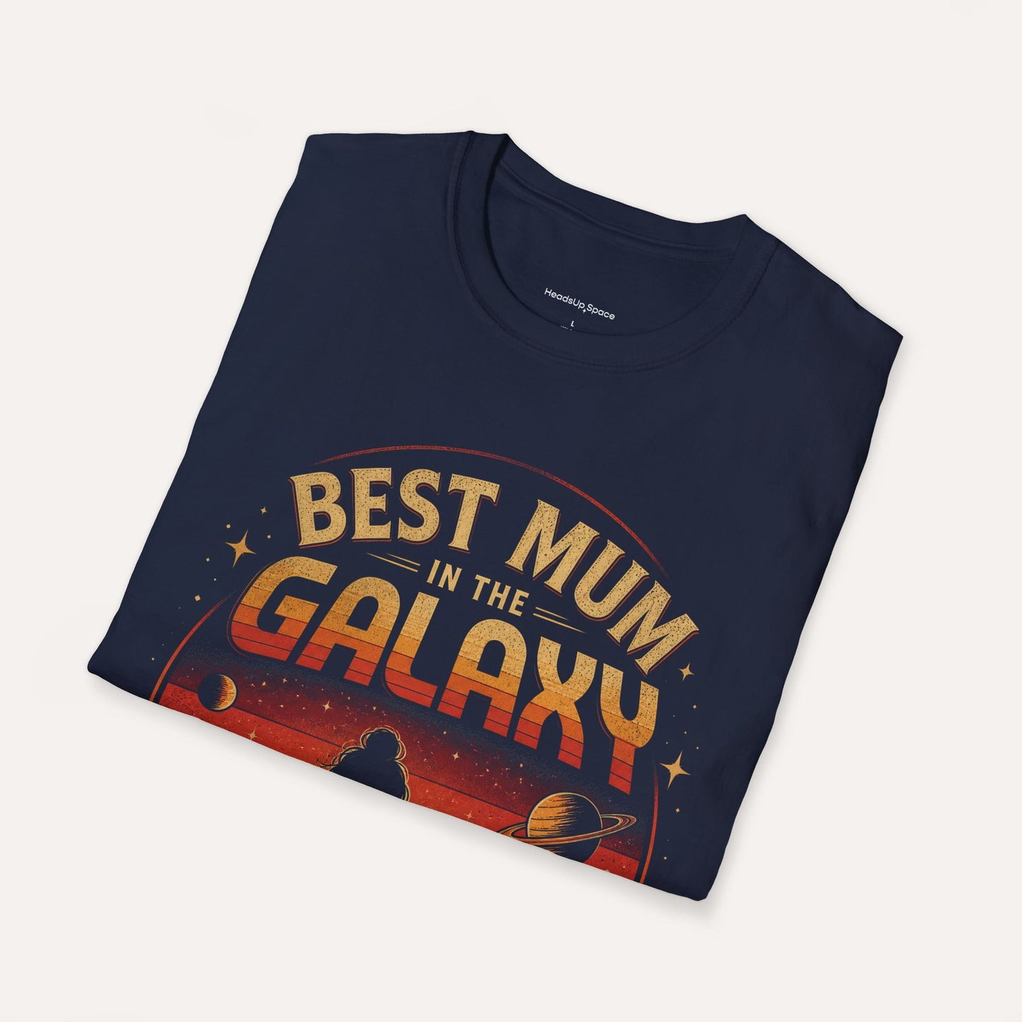 Best Mom in the Galaxy T-Shirt – Retro Sunset Space Design, Mother’s Day Gift